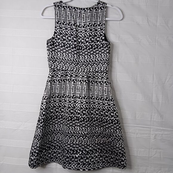 Cynthia Rowley Metallic Geo Pattern Fit & Flare Dress Black White Silver Size 2 - Picture 9 of 14